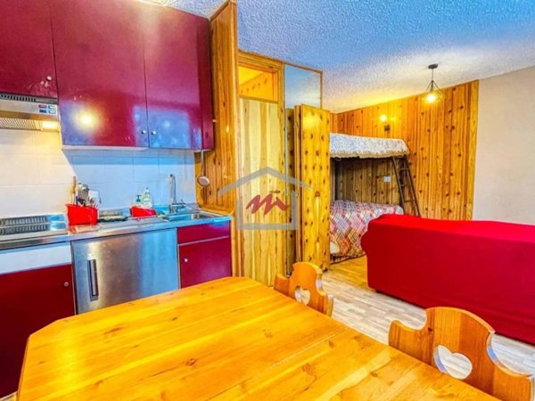 appartamento in vendita a Sauze d'Oulx in zona Jouvenceaux