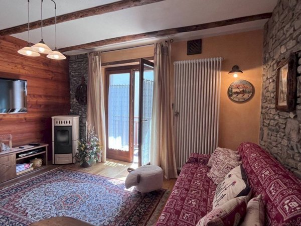 appartamento in vendita a Sauze d'Oulx in zona Jouvenceaux