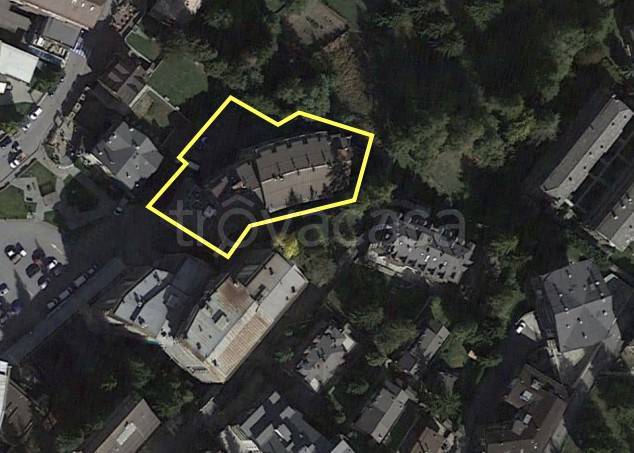 locale commerciale in vendita a Sauze d'Oulx