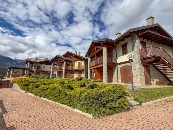 appartamento in vendita a Sauze d'Oulx in zona Jouvenceaux