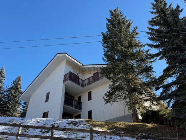 appartamento in vendita a Sauze d'Oulx in zona Sportinia