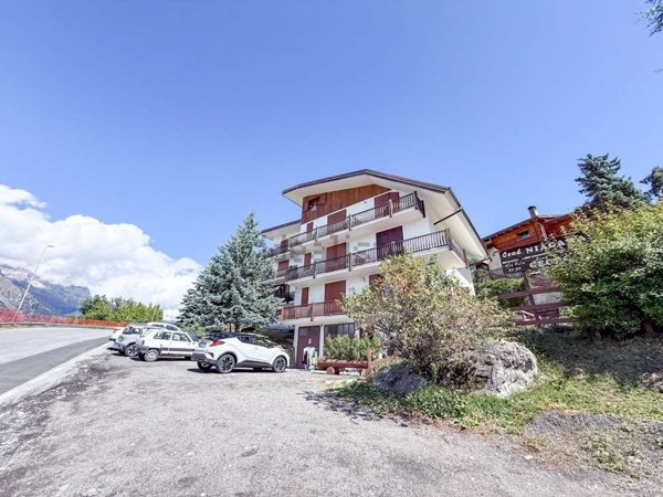 appartamento in vendita a Sauze d'Oulx in zona Jouvenceaux