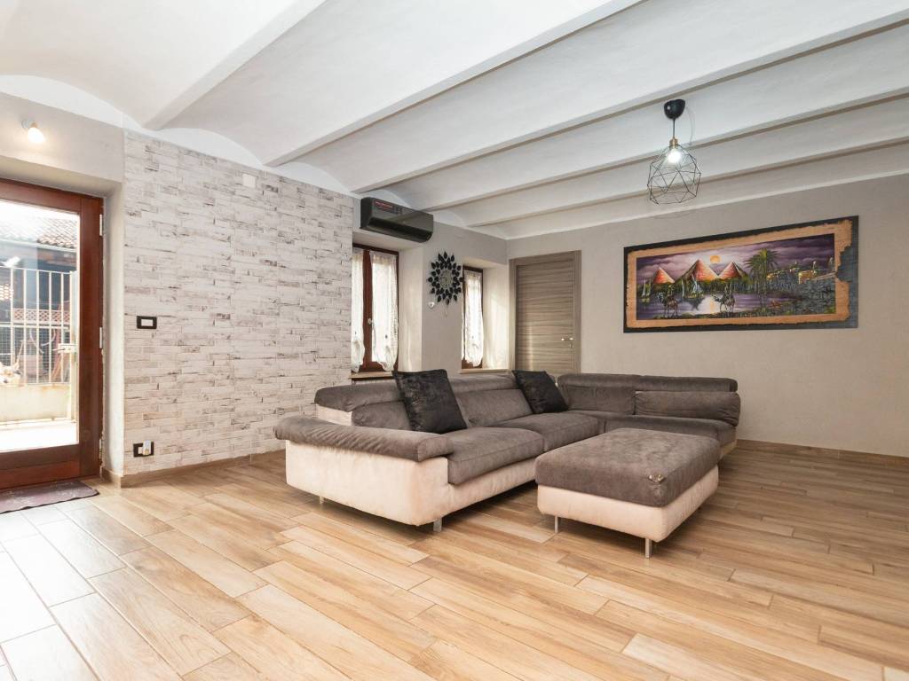 casa indipendente in vendita a Scalenghe