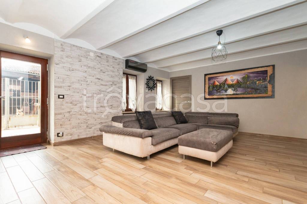 casa indipendente in vendita a Scalenghe