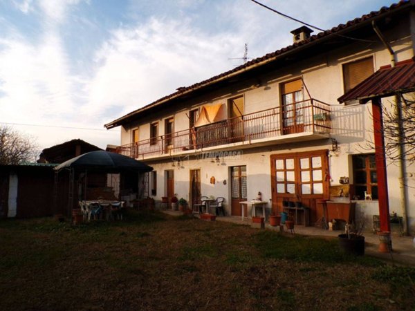 casa indipendente in vendita a Scalenghe
