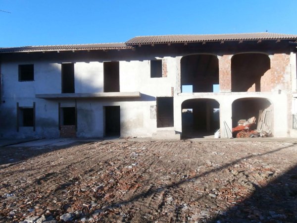 casa indipendente in vendita a Scalenghe