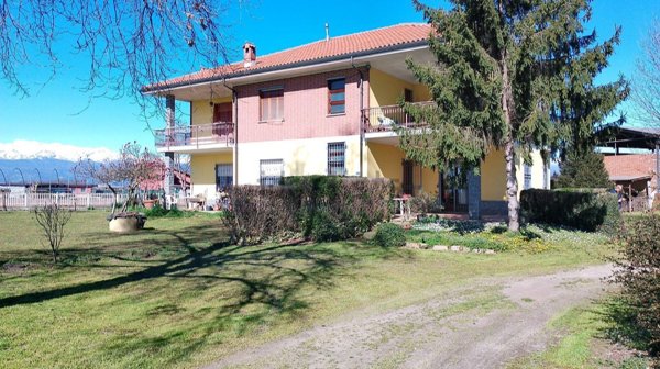 casa indipendente in vendita a Scalenghe