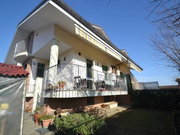 casa indipendente in vendita a Scalenghe in zona Viotto