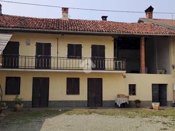 casa indipendente in vendita a Scalenghe