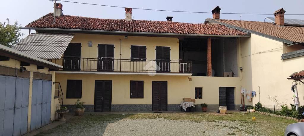 casa indipendente in vendita a Scalenghe