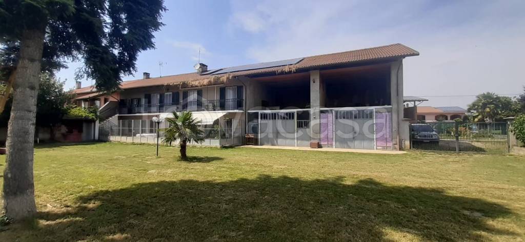 casa indipendente in vendita a Scalenghe