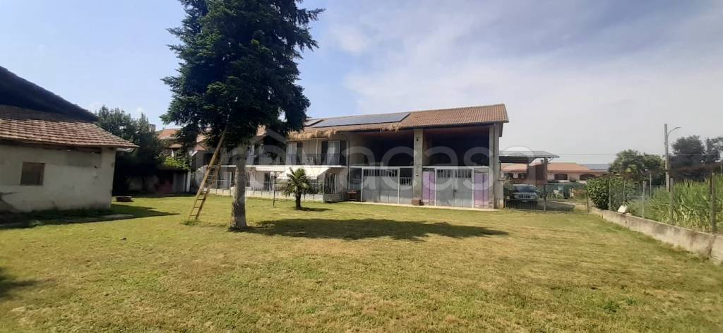 casa indipendente in vendita a Scalenghe
