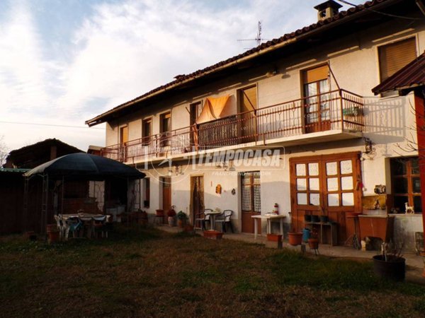 casa indipendente in vendita a Scalenghe