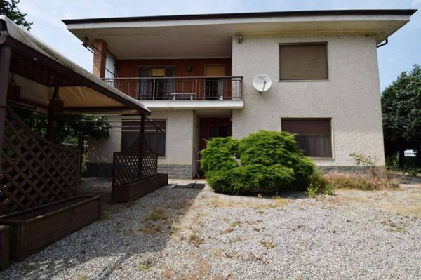casa indipendente in vendita a Scalenghe in zona Murisenghi