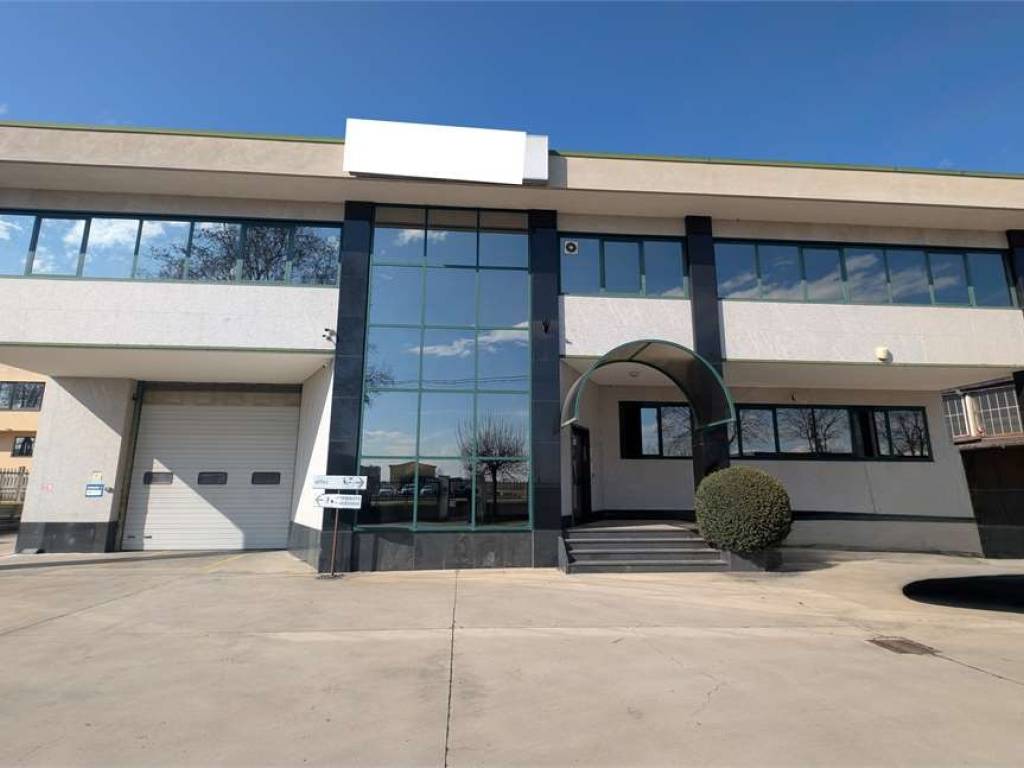 locale commerciale in vendita a Scalenghe