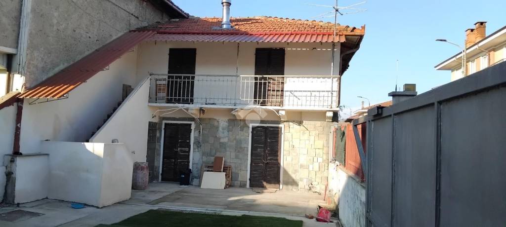 casa indipendente in vendita a Scalenghe