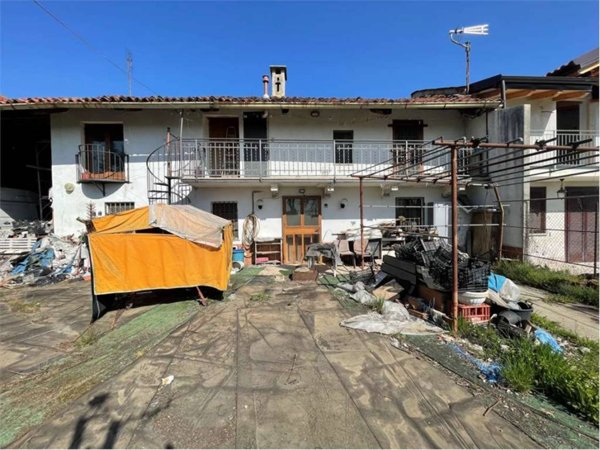 casa indipendente in vendita a Scalenghe in zona Viotto