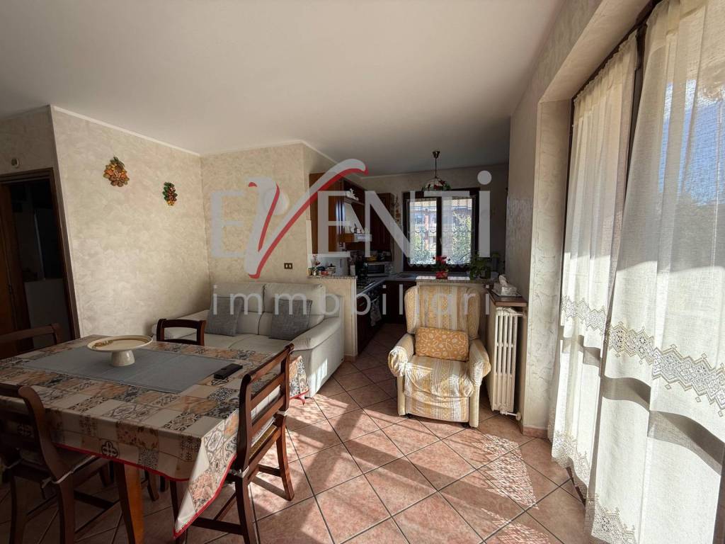 appartamento in vendita a Scalenghe in zona Viotto