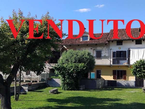 casa indipendente in vendita a Scalenghe