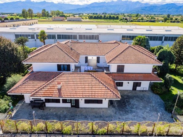 villa in vendita a Scalenghe in zona Viotto