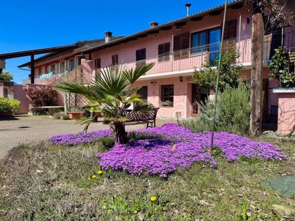 casa indipendente in vendita a Scalenghe in zona Viotto