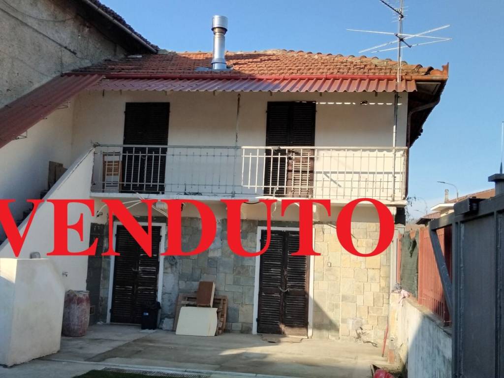 casa indipendente in vendita a Scalenghe