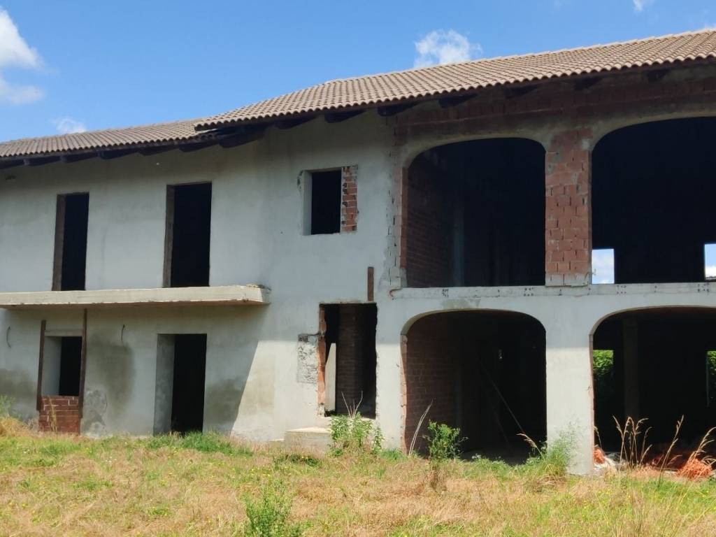 casa indipendente in vendita a Scalenghe in zona Viotto