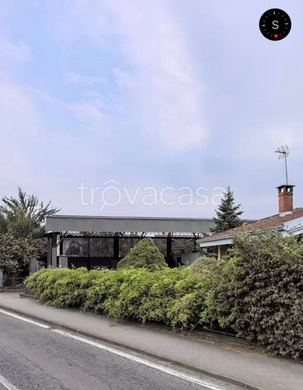 casa indipendente in vendita a Scalenghe in zona Pieve di Scalenghe