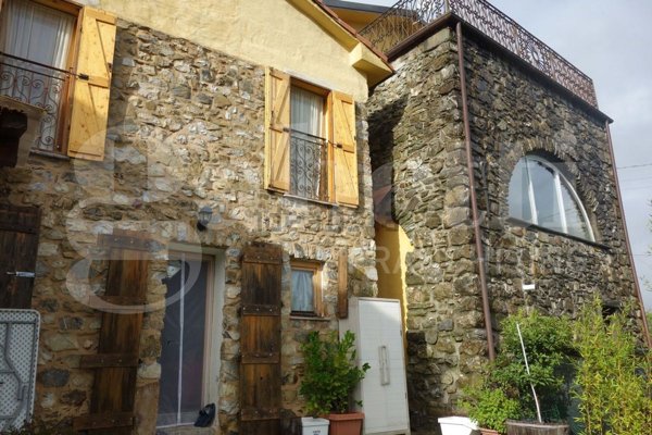 casa indipendente in vendita a Scalenghe in zona Viotto