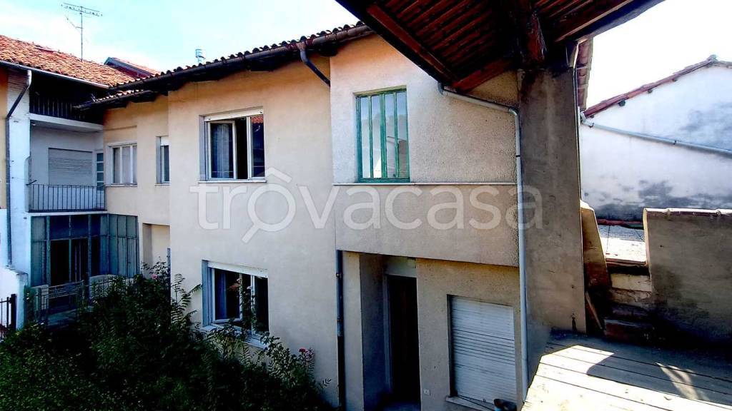 casa indipendente in vendita a Scarmagno