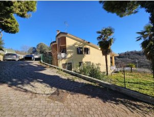 casa indipendente in vendita a Sciolze