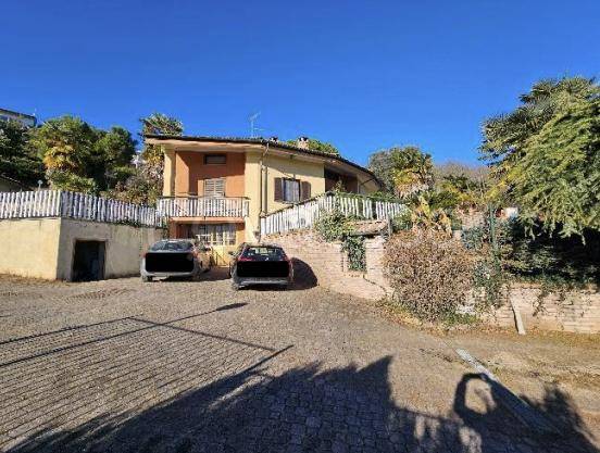 casa indipendente in vendita a Sciolze