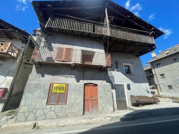 casale in vendita a Sestriere in zona Champlas Du Col