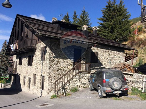 appartamento in vendita a Sestriere in zona Champlas Du Col
