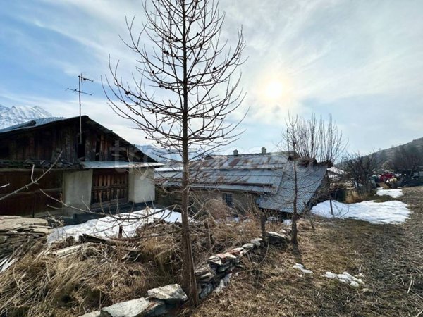 locale di sgombero in vendita a Sestriere in zona Champlas Du Col