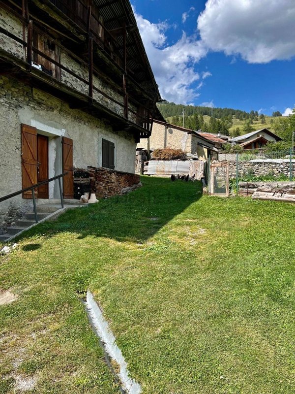 casa indipendente in vendita a Sestriere in zona Champlas Du Col
