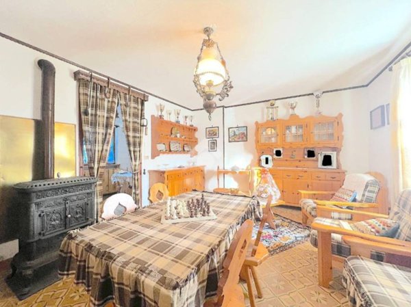 casa semindipendente in vendita a Sestriere in zona Champlas Du Col