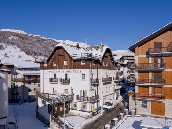 negozio in vendita a Sestriere