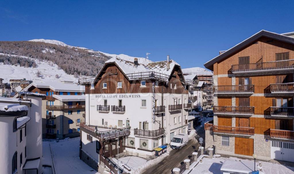 negozio in vendita a Sestriere