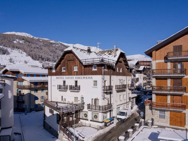 intera palazzina in vendita a Sestriere in zona Borgata di Sestriere