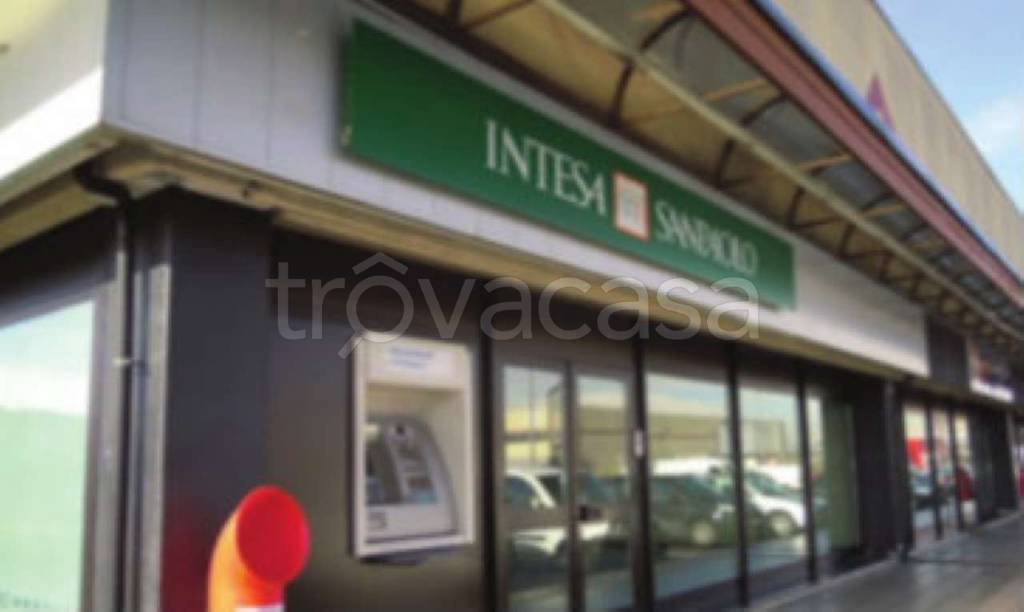 locale commerciale in vendita a Settimo Torinese