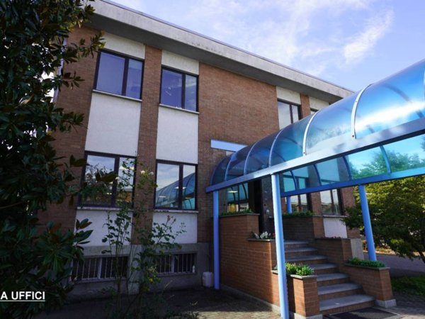 locale commerciale in vendita a Settimo Torinese