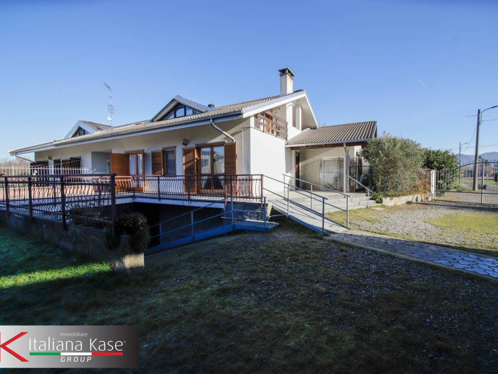 casa indipendente in vendita a Settimo Torinese in zona Mezzi Po