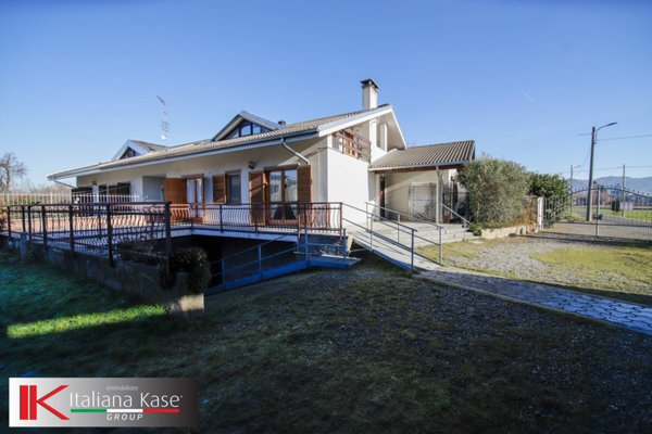 casa indipendente in vendita a Settimo Torinese in zona Mezzi Po
