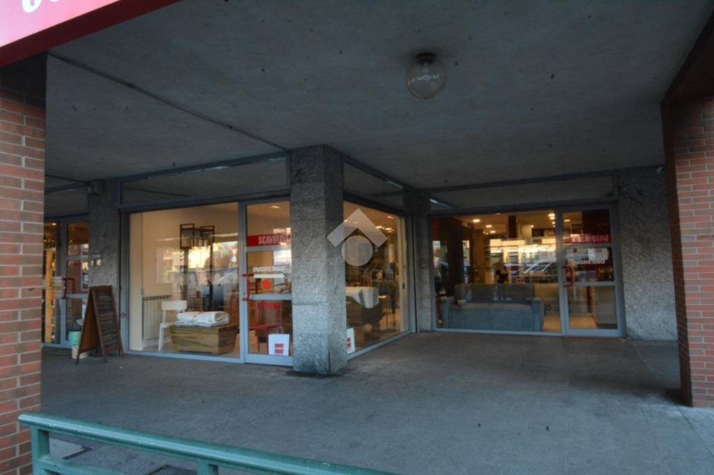 negozio in vendita a Settimo Torinese