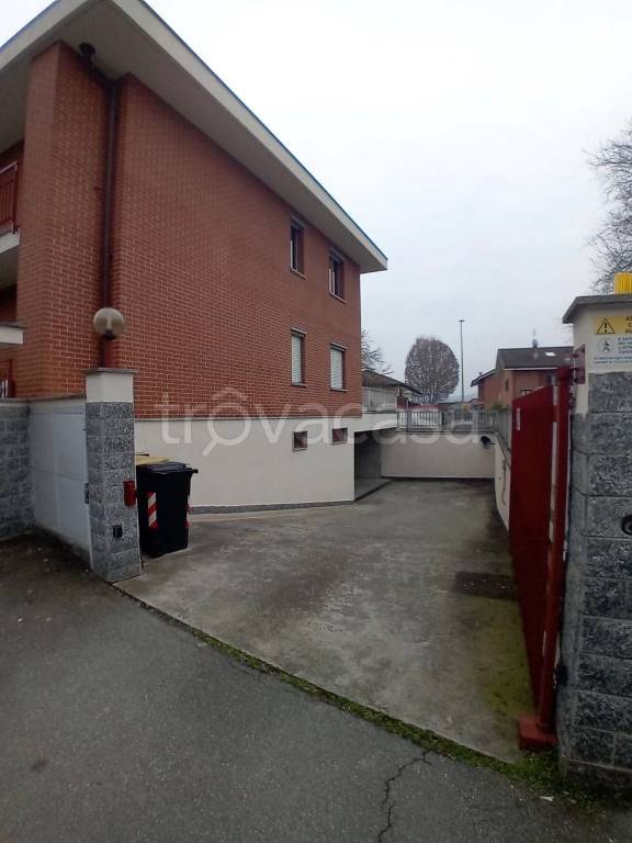 locale commerciale in vendita a Settimo Torinese