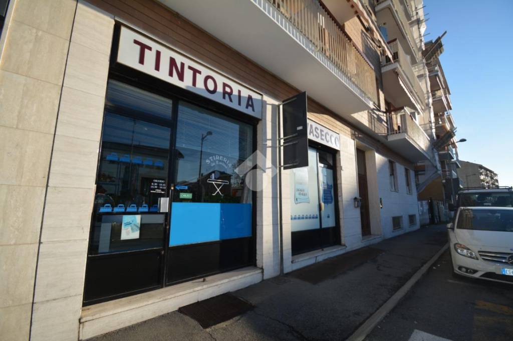 negozio in vendita a Settimo Torinese