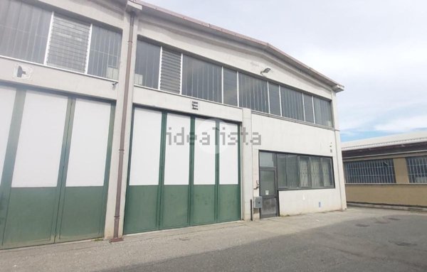 ufficio in vendita a Settimo Torinese in zona Fornacino