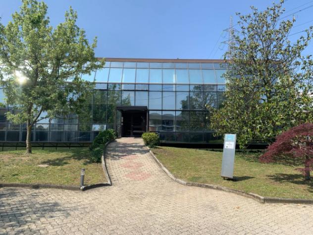 locale commerciale in vendita a Settimo Torinese
