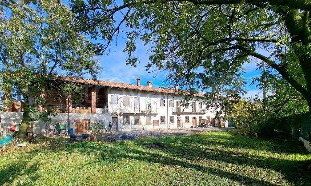 locale di sgombero in vendita a Settimo Torinese
